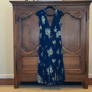 Urban Outfitters, navy blue button down midi with cap sleeves. Size L